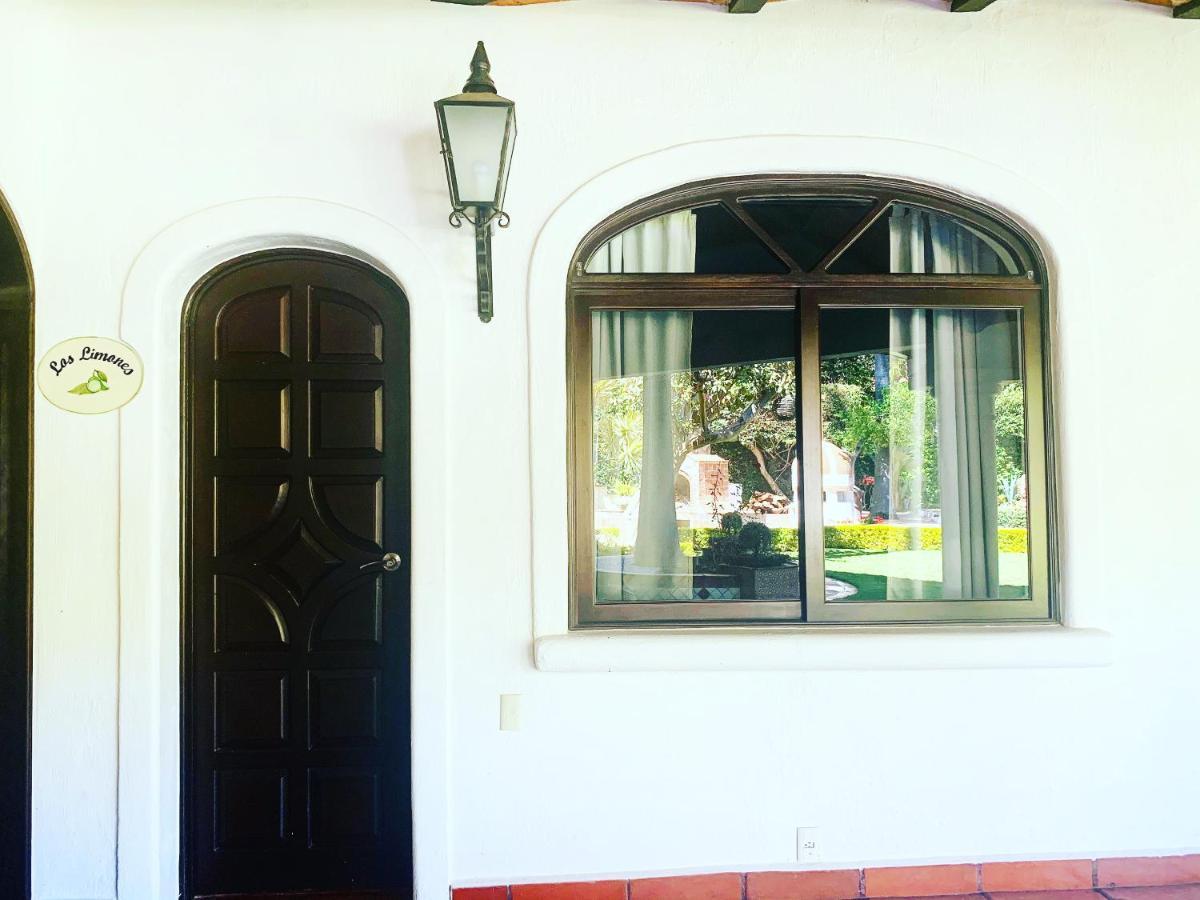 Caroline Bella Bed & Breakfast Ajijic Exterior foto